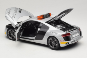 Audi R8 Safety Car 24 Hours of Le Mans 2008 Kyosho 1:18 09214DTM Metal - imagen 7 de 8