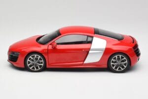 Audi R8 V10 Brilliant Rojo Kyosho 1:18 09216RR Metal - imagen 4 de 8