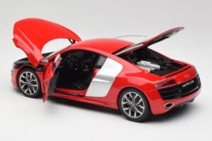 Audi R8 V10 Brilliant Rojo Kyosho 1:18 09216RR Metal - imagen 5 de 8
