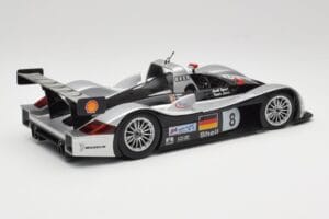 Audi R8R LMP #8 F. Biela / E. Pirro / D. Theys 24 Hours of Le Mans 1999 Maisto 1:18 538881 Metal - imagen 3 de 8