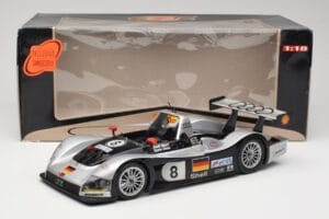 Audi R8R LMP #8 F. Biela / E. Pirro / D. Theys 24 Hours of Le Mans 1999 Maisto 1:18 538881 Metal - imagen 8 de 8