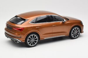 Audi RS Q3 Sportback 8U Brown Metallic Minichamps 1:18 155018104 Metal - imagen 2 de 6