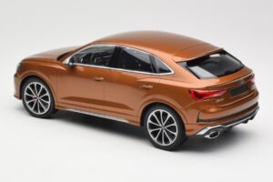Audi RS Q3 Sportback 8U Brown Metallic Minichamps 1:18 155018104 Metal - imagen 5 de 6