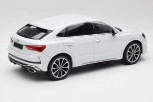 Audi RS Q3 F3 Sportback Glacier White Metallic Minichamps 1:18 155018105 Metal - imagen 2 de 6