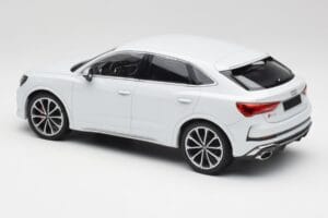 Audi RS Q3 F3 Sportback Glacier White Metallic Minichamps 1:18 155018105 Metal - imagen 5 de 6