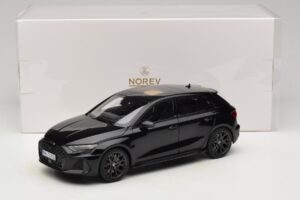 Audi RS3 8Y Sportback Myth Black Norev 1:18 188388 Metal - imagen 8 de 8