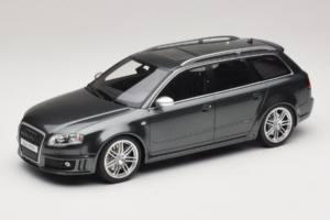 Audi RS4 B7 Gris Otto 1:18 OT721 Resina