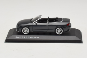 Audi RS5 B8 Descapotable Daytona Gray Minichamps 1:43 5011215323 Metal