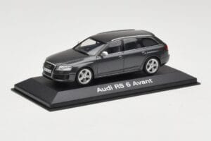 Audi RS6 C5 Avant Daytona Grey Minichamps 1:43 5010710233 Metal - imagen 2 de 4