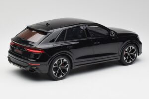 Audi RSQ8 Night Negro GT Spirit 1:18 GT305 Resina - imagen 2 de 6