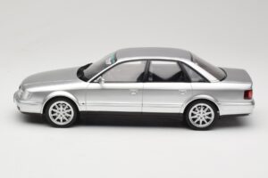 Audi S4 C4 4.2 V8 Crystal Silver Otto 1:18 OT464 Resina - imagen 3 de 6