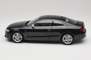 Audi S5 B8 Coupe Negro Norev 1:18 188360 Metal - imagen 4 de 8