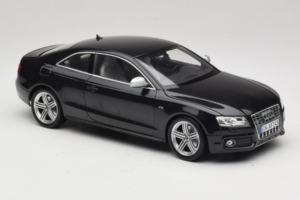 Audi S5 B8 Coupe Negro Norev 1:18 188360 Metal - imagen 6 de 8