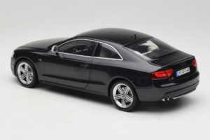 Audi S5 B8 Coupe Negro Norev 1:18 188360 Metal - imagen 7 de 8