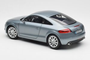 Audi TT 8J Condor Gris Minichamps 1:18 5010500415 Metal - imagen 7 de 8