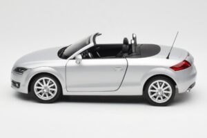 Audi TT 8J Roadster Plata Claro Minichamps 1:18 5010500515 Metal - imagen 4 de 8