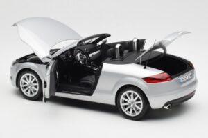 Audi TT 8J Roadster Plata Claro Minichamps 1:18 5010500515 Metal - imagen 5 de 8