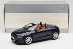 Audi TT 8J Roadster Azul Mar Profundo Minichamps 1:18 5010500525 Metal - imagen 8 de 8