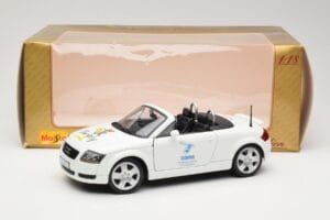 Audi TT 8N Descapotable Blanco Maisto 1:18 56065 Metal - imagen 8 de 8