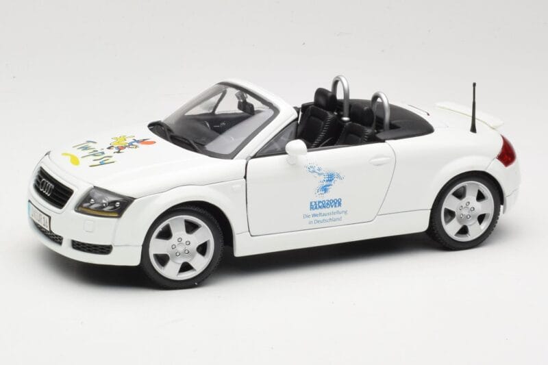 Audi TT 8N Descapotable Blanco Maisto 1:18 56065 Metal