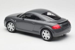 Audi TT 8N Coupé Grey Metallic Minichamps 1:18 155017020 Metal - imagen 5 de 6