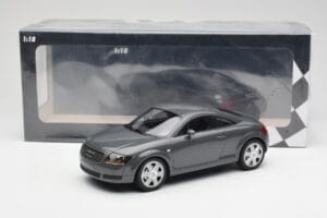 Audi TT 8N Coupé Grey Metallic Minichamps 1:18 155017020 Metal - imagen 6 de 6