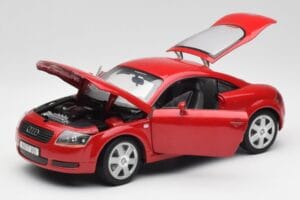 Audi TT 8N Coupe Rojo Revell 1:18 89909092 Metal - imagen 2 de 8