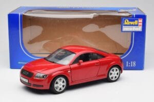 Audi TT 8N Coupe Rojo Revell 1:18 89909092 Metal - imagen 8 de 8