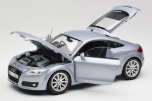 Audi TT 8N RHD Lake Plata Metálico Minichamps 1:18 150015020 Metal - imagen 2 de 8