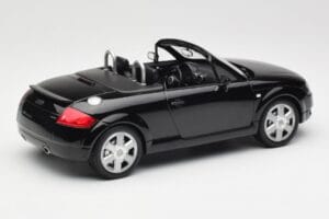 Audi TT 8N Roadster Black Metallic Minichamps 1:18 155017030 Metal - imagen 2 de 6