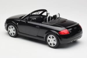 Audi TT 8N Roadster Black Metallic Minichamps 1:18 155017030 Metal - imagen 5 de 6