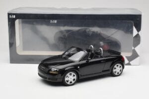 Audi TT 8N Roadster Black Metallic Minichamps 1:18 155017030 Metal - imagen 6 de 6