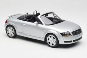 Audi TT 8N Roadster Silver Metallic Minichamps 1:18 155017031 Metal - imagen 4 de 6