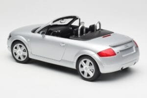 Audi TT 8N Roadster Silver Metallic Minichamps 1:18 155017031 Metal - imagen 5 de 6