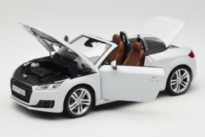 Audi TT 8S Roadster Glacier White Minichamps 1:18 5011400515 Metal - imagen 2 de 8