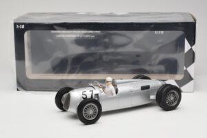 Auto Union Type C #57 H. Stuck Winner Shelsley Walsh Hill Climb 1936 Minichamps 1:18 155361057 Metal - imagen 6 de 6