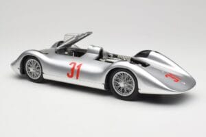 Auto Union Typ C Stromlinie #31 B. Rosemeyer 1937 Plata Revell 1:18 08436 Metal - imagen 5 de 8