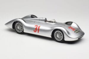 Auto Union Typ C Stromlinie #31 B. Rosemeyer 1937 Plata Revell 1:18 08436 Metal - imagen 6 de 8