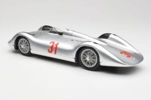Auto Union Typ C Stromlinie #31 B. Rosemeyer 1937 Plata Revell 1:18 08436 Metal - imagen 7 de 8