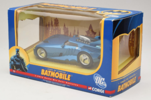 Batmobile DC Comics Corgi 1:24 77511 Metal - imagen 3 de 3