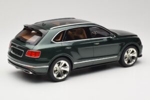 Bentley Bentayga Styling Pack Verde GT Spirit 1:18 GT133 Resina - imagen 2 de 6