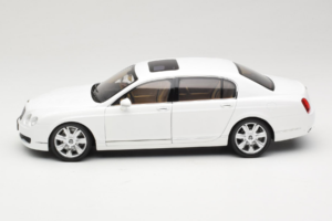 Bentley Continental Flying Spur Blanco Minichamps 1:18 100139461 Metal - imagen 4 de 8