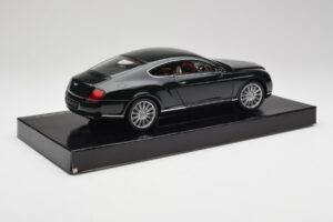 Bentley Continental GT Cumbrian Verde Minichamps 1:18 103139623 Metal - imagen 3 de 8
