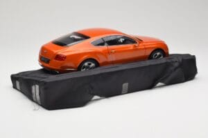 Bentley Continental GT Orange Metallic Minichamps 1:18 100139921 Metal - imagen 3 de 8