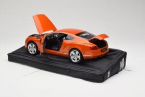 Bentley Continental GT Orange Metallic Minichamps 1:18 100139921 Metal - imagen 5 de 8