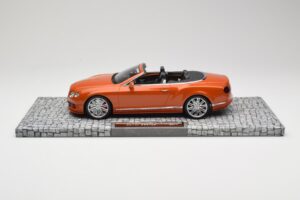Bentley Continental GT Speed Descapotable Orange Metallic Minichamps 1:18 107139430 Metal - imagen 3 de 6