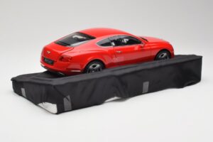 Bentley Continental GT St. James Red Minichamps 1:18 100139922 Metal - imagen 3 de 8