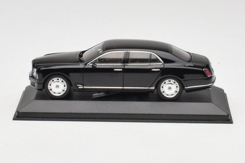 Bentley Mulsanne Negro Minichamps 1:43 436139900 Metal