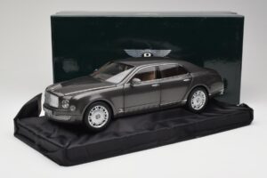 Bentley Mulsanne Brodgar Metallic Minichamps 1:18 BL843 Metal - imagen 8 de 8