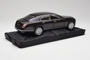 Bentley Mulsanne Burnt Oak Minichamps 1:18 100139905 Metal - imagen 3 de 8